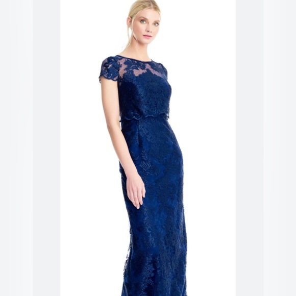 Adrianna Papell Dresses & Skirts - Adrianna Papell sz 6 sapphire navy blue lace sheath dress with short sleeves